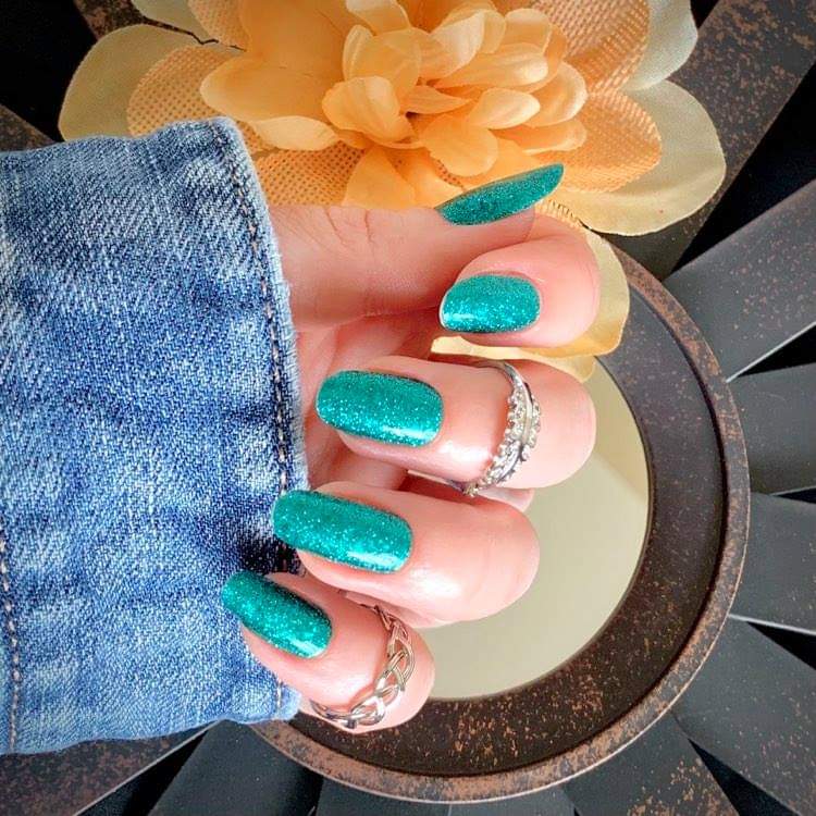 blue green acrylic nails