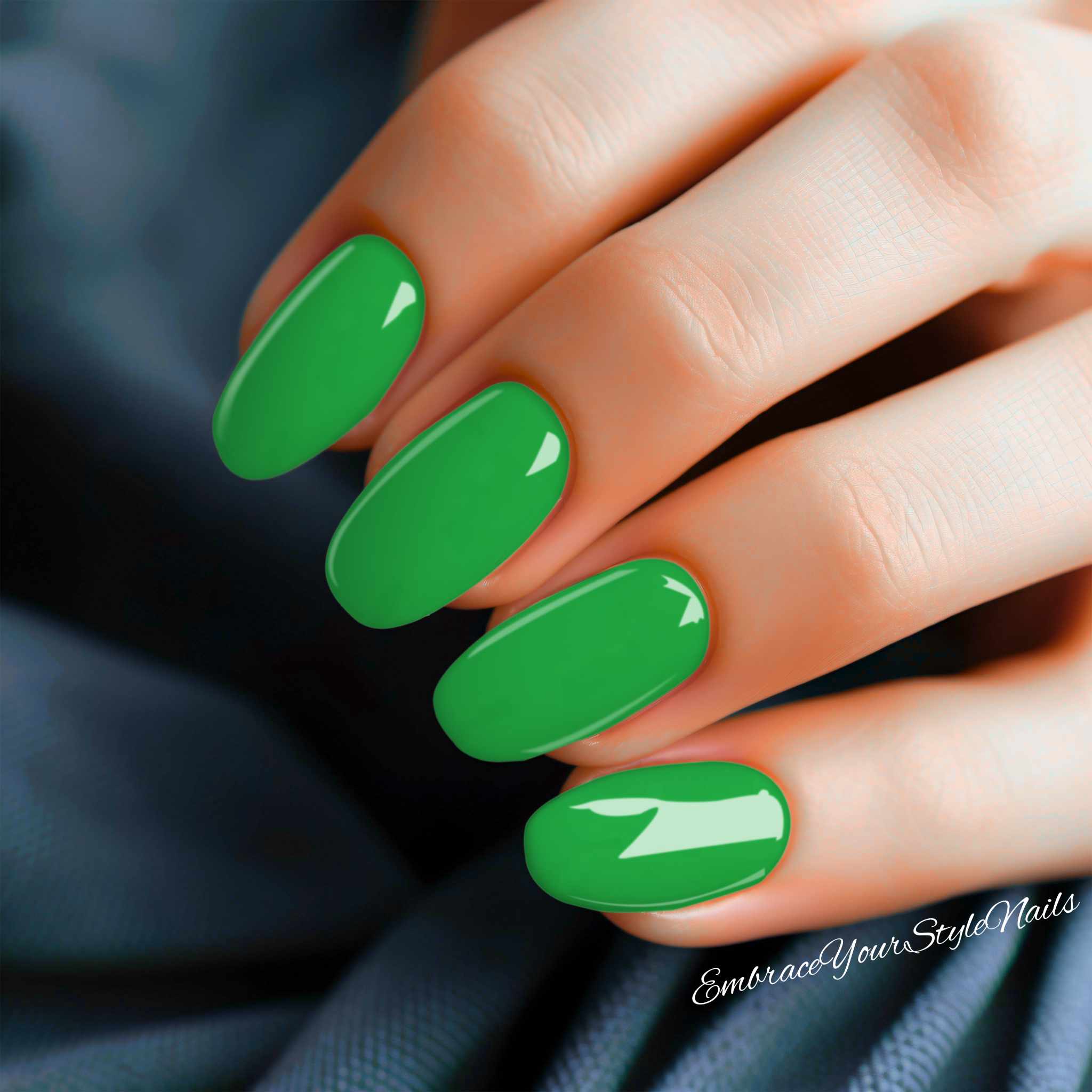 Chrome and neon green nails : r/Nails