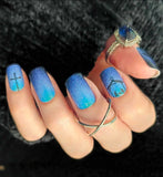 Away In A Manger Nail Wraps