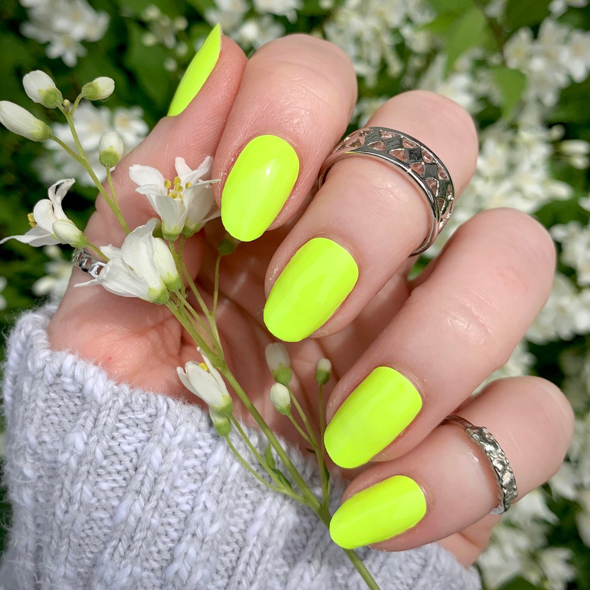 Buy Neon Yellow/lime Long Coffin Press on Nails Faux Nails, Fake Nails  Summer Neon Nails Stiletto, Almond, Square, Round Online in India - Etsy