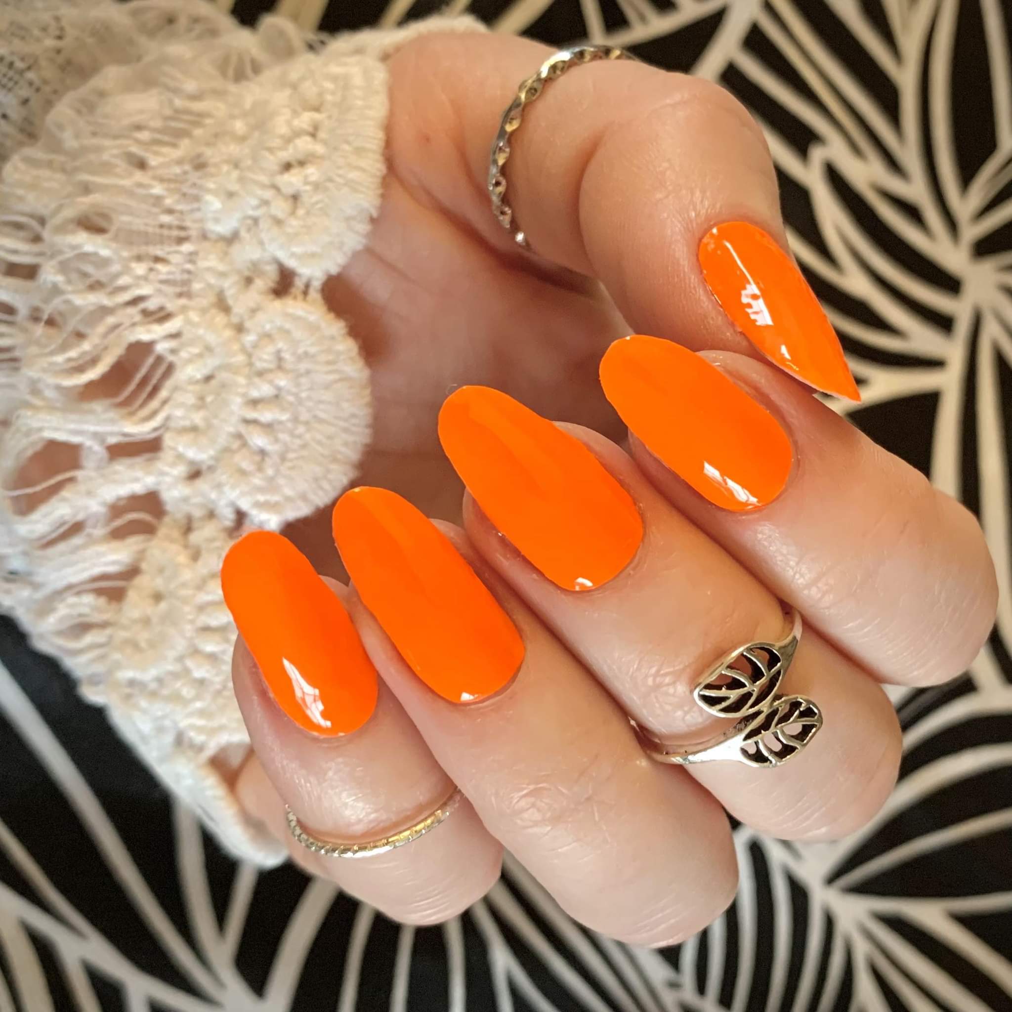 orange nails